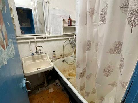 кімната за адресою Космічна вул., 5