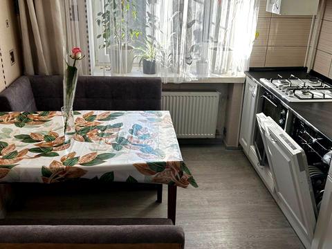 квартира за адресою Гнівань, Юності, 13