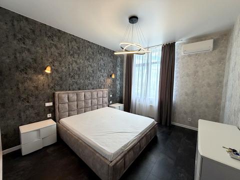 квартира за адресою Київ, Трускавецька вул., 8