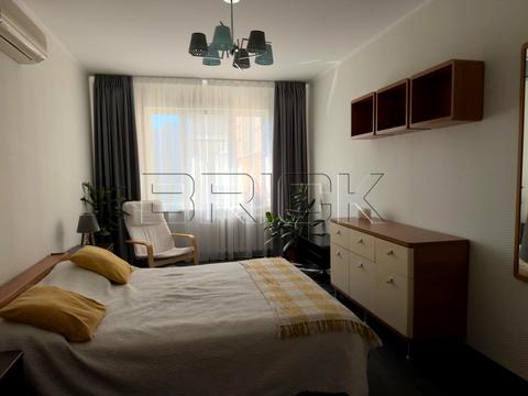 квартира за адресою Анни Ахматової вул., 37