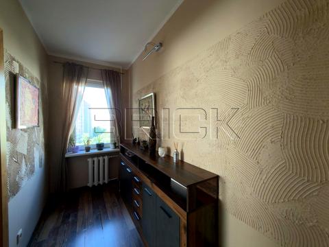 квартира за адресою Анни Ахматової вул., 37