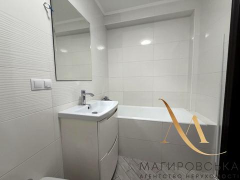 квартира за адресою Василя Щурата вул., 4