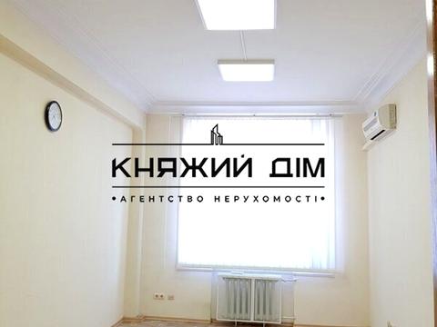 коммерческая по адресу Большая Васильковская ул. (Красноармейская), 16