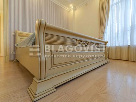 квартира за адресою Князів Острозьких вул. (Московська), 46/2