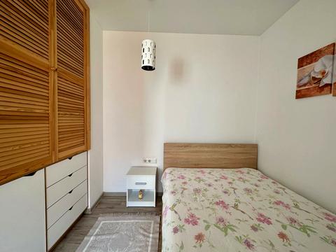 квартира за адресою Салютна вул., (Будинок 02301-02303)