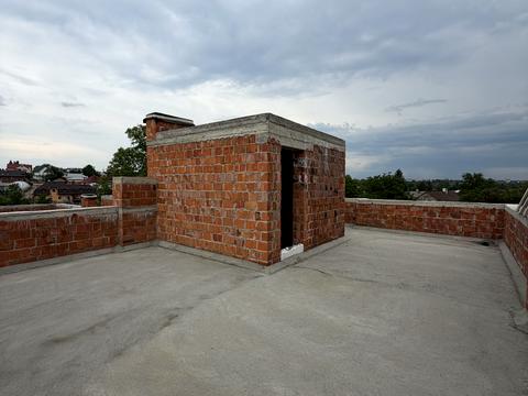 будинок за адресою Лесі Українки, 1В 