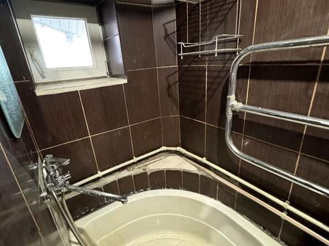 будинок за адресою Квітнева вул.