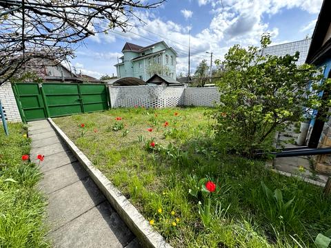 будинок за адресою Квітнева вул.