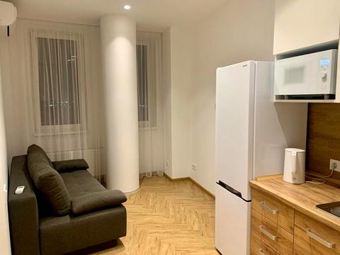квартира за адресою Федора Ернста вул., 16