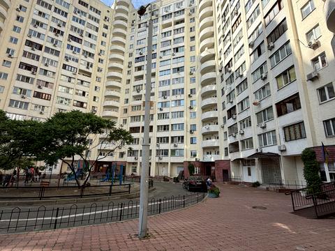 квартира по адресу Миколы Бажана просп., 26