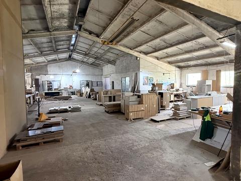комерційна за адресою смт. Жвирка, Василя Василяшка вул. (1 травня), 1