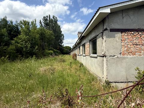 комерційна за адресою смт. Жвирка, Василя Василяшка вул. (1 травня), 1