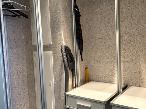 квартира за адресою Дніпровська набережна вул., 1