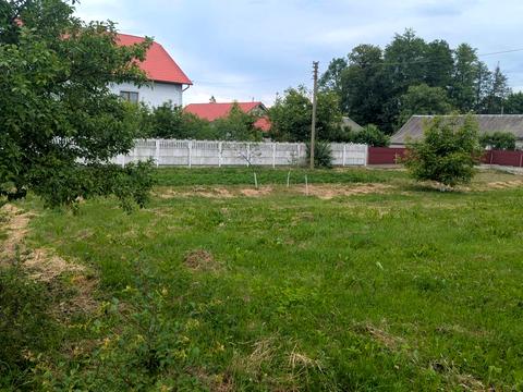 участок по адресу Стуса