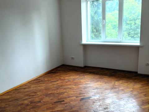 квартира за адресою Чорновола вул., 8