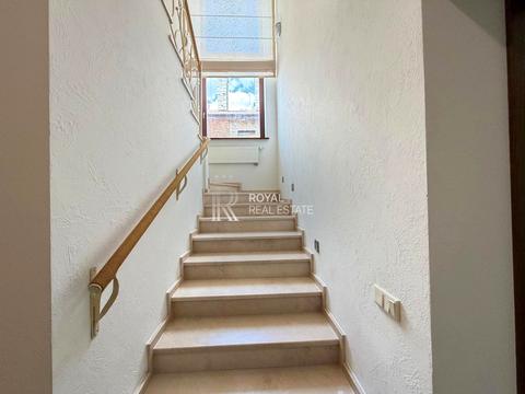 дом по адресу Молодіжна вул.
