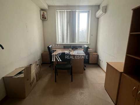 коммерческая по адресу Николая Михновского бульв. (Дружбы народов), 38