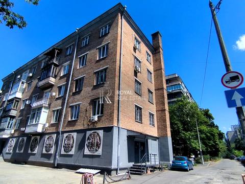 коммерческая по адресу Лобановского, 1