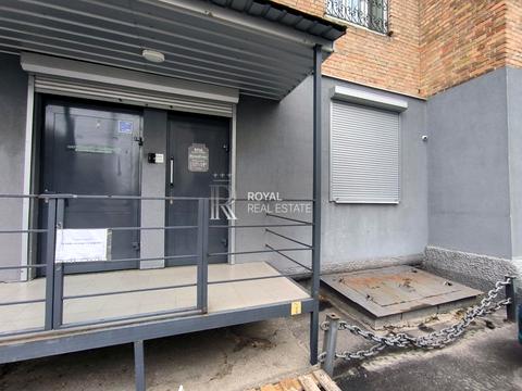 коммерческая по адресу Лобановского, 1