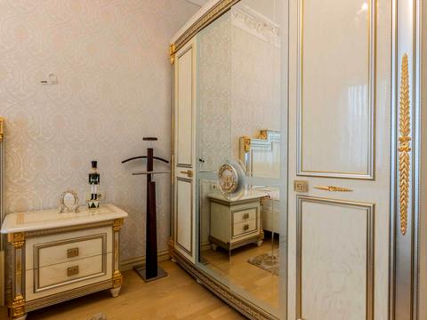 квартира за адресою Дніпровська набережна вул., 14-А
