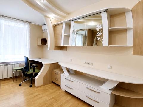 квартира за адресою Анни Ахматової вул., 16-Б