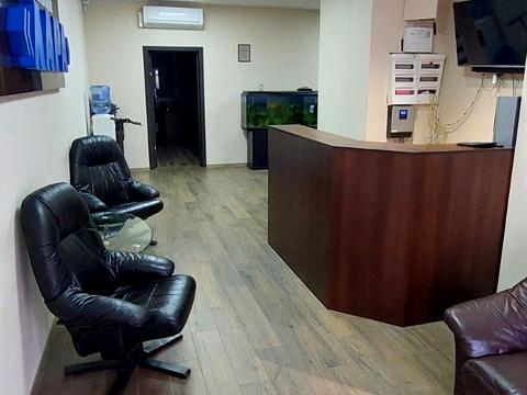 комерційна за адресою Тернопільська вул., 21