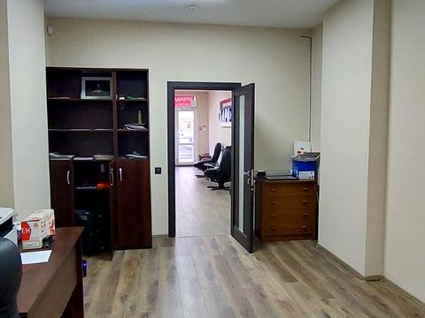 комерційна за адресою Тернопільська вул., 21