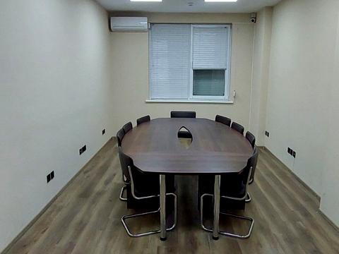 комерційна за адресою Тернопільська вул., 21