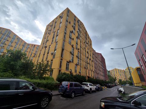 квартира за адресою Регенераторна вул., 4 к5