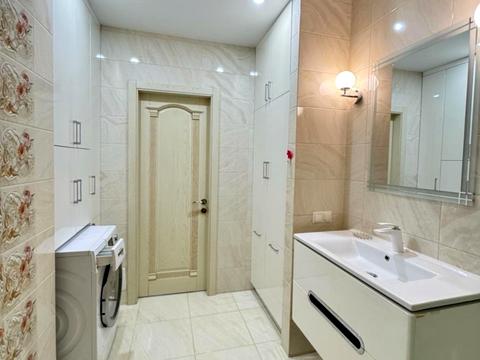 квартира за адресою Одеса, Генуезька вул., 24д к.1-3