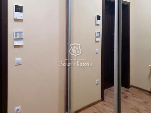комерційна за адресою Теплична вул., 21а