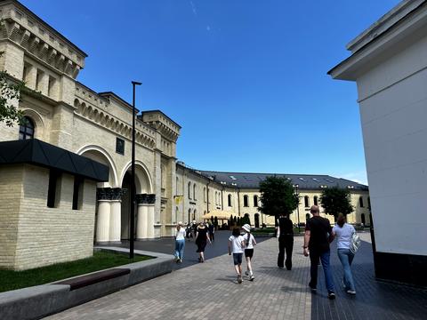 квартира за адресою Івана Мазепи вул. (Січневого Повстання), 3