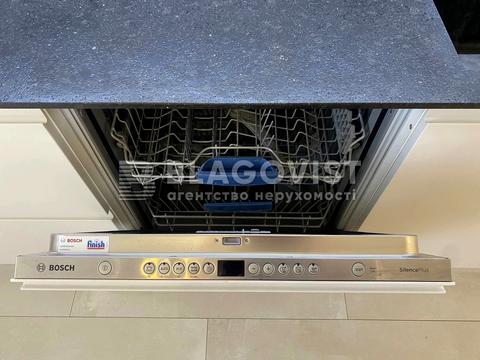 квартира за адресою Регенераторна вул., 4 к14