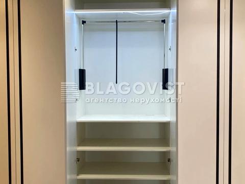 квартира за адресою Регенераторна вул., 4 к14