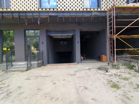 комерційна за адресою Петра Сагайдачного вул., 18