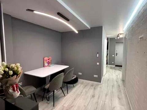 квартира за адресою Андрія Малишка вул. (Льва Толстого), 84
