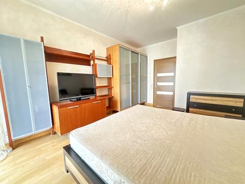 квартира за адресою Панаса Мирного вул., 10