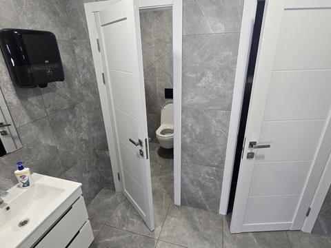 комерційна за адресою Фізкультури вул., 25