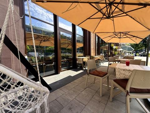 комерційна за адресою 93-ї Холодноярської Бригади вул., 10