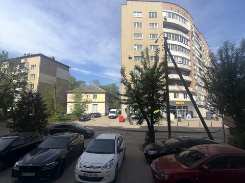 комерційна за адресою Чорновола вул., 155