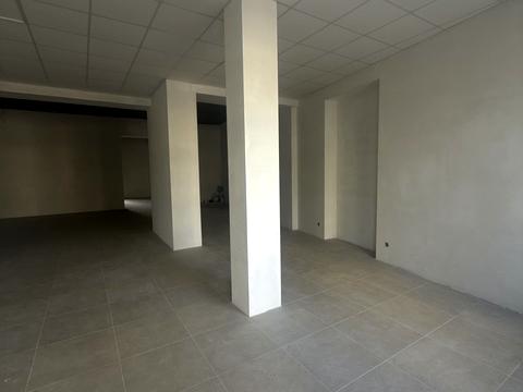 комерційна за адресою Чорновола вул., 155