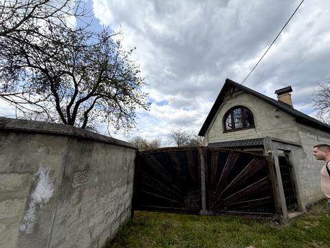 участок по адресу Львов, Манежна