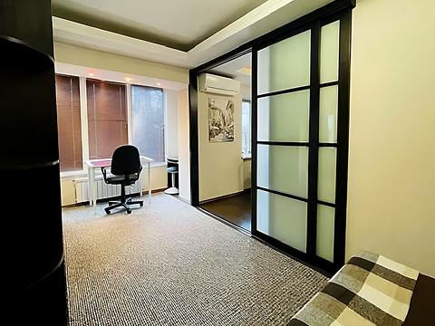 квартира за адресою Лесі Українки бульв., 9