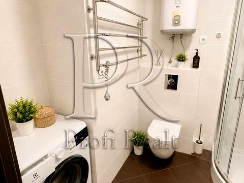 квартира за адресою Софії Русової вул., 7