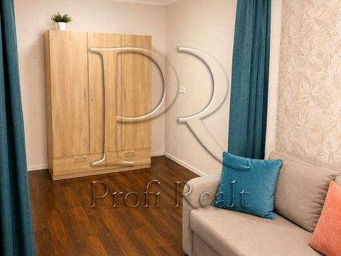 квартира за адресою Софії Русової вул., 7