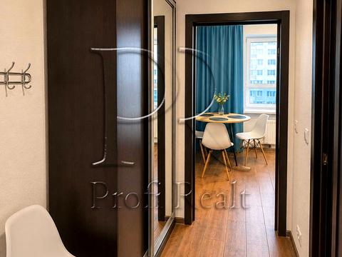 квартира за адресою Софії Русової вул., 7