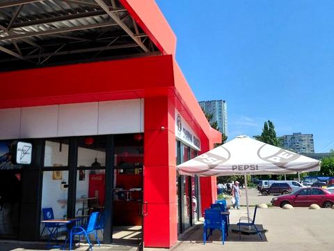 комерційна за адресою Нескорених вул., 13