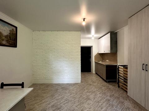 квартира за адресою Джерельна вул., 8