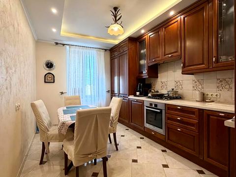 квартира за адресою Тролейбусна вул., 24