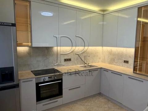 квартира за адресою Федора Ернста вул., 8